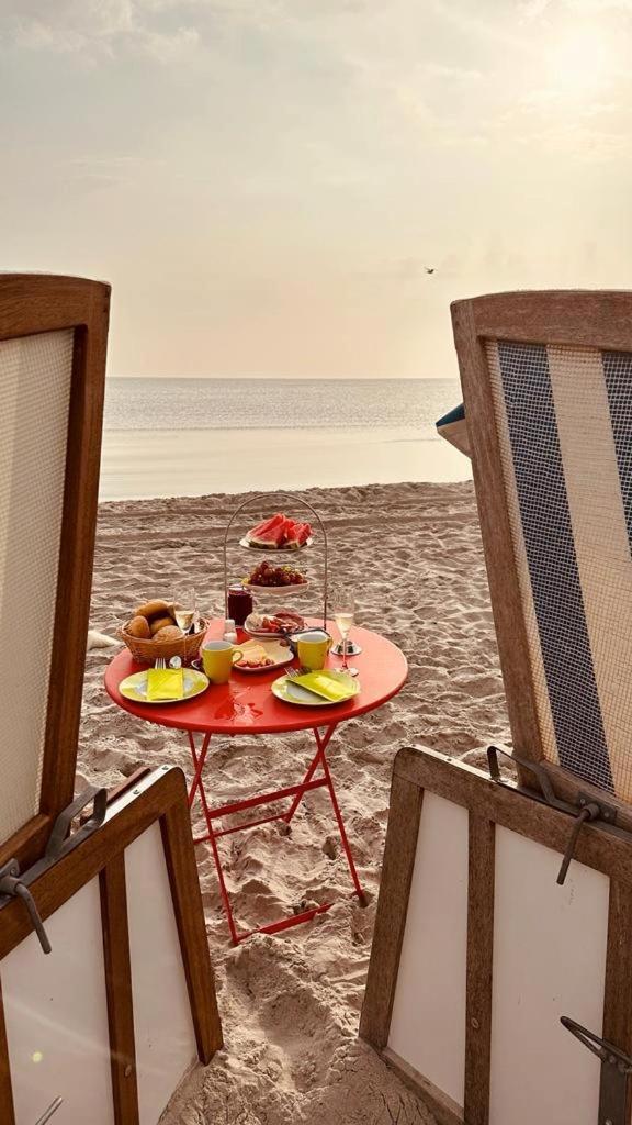 Haus Am Strand Breege Exterior foto